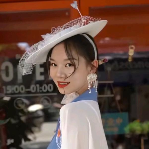 媚媚