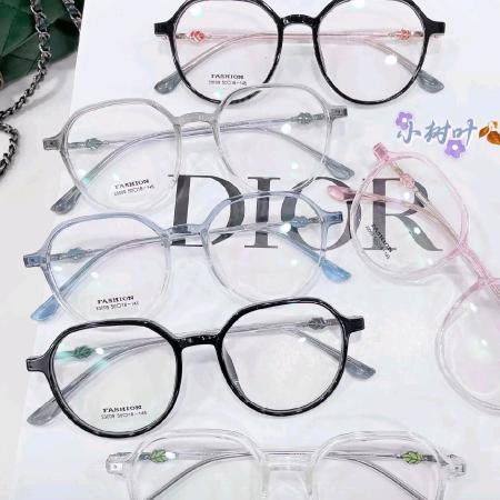 太原学院盛达眼镜