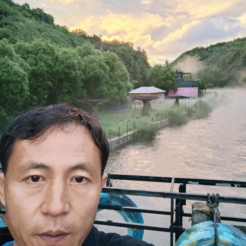 开心就好（杨占国）