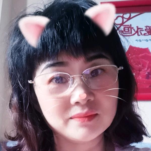 方宇香🍏橱窗带货。