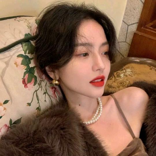 小精灵🧚🏻‍♀️