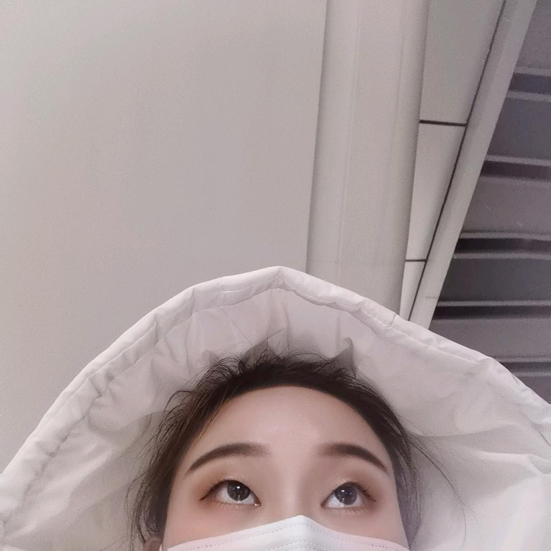 🌈小王走丢了。