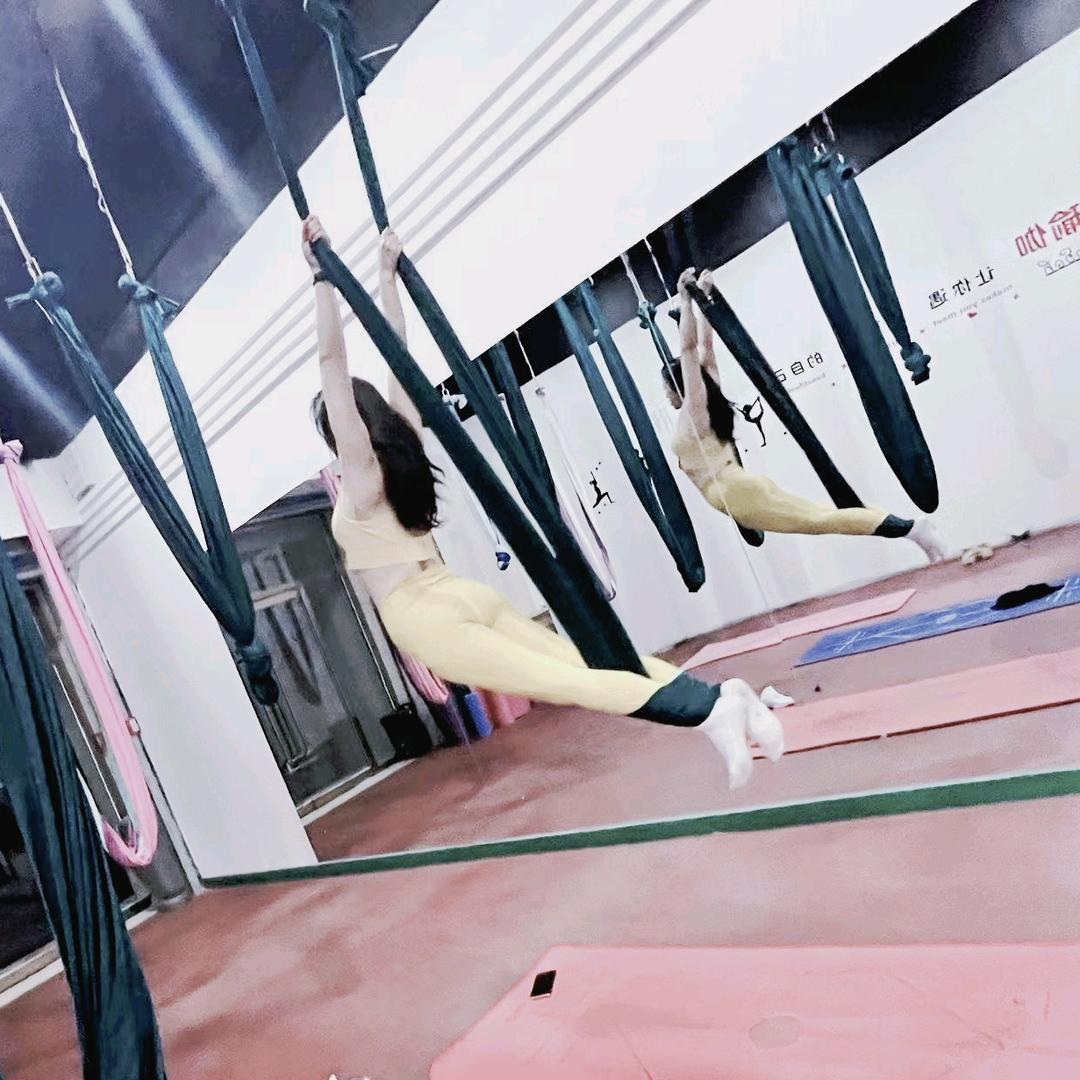 极速健身会所yoga慧慧