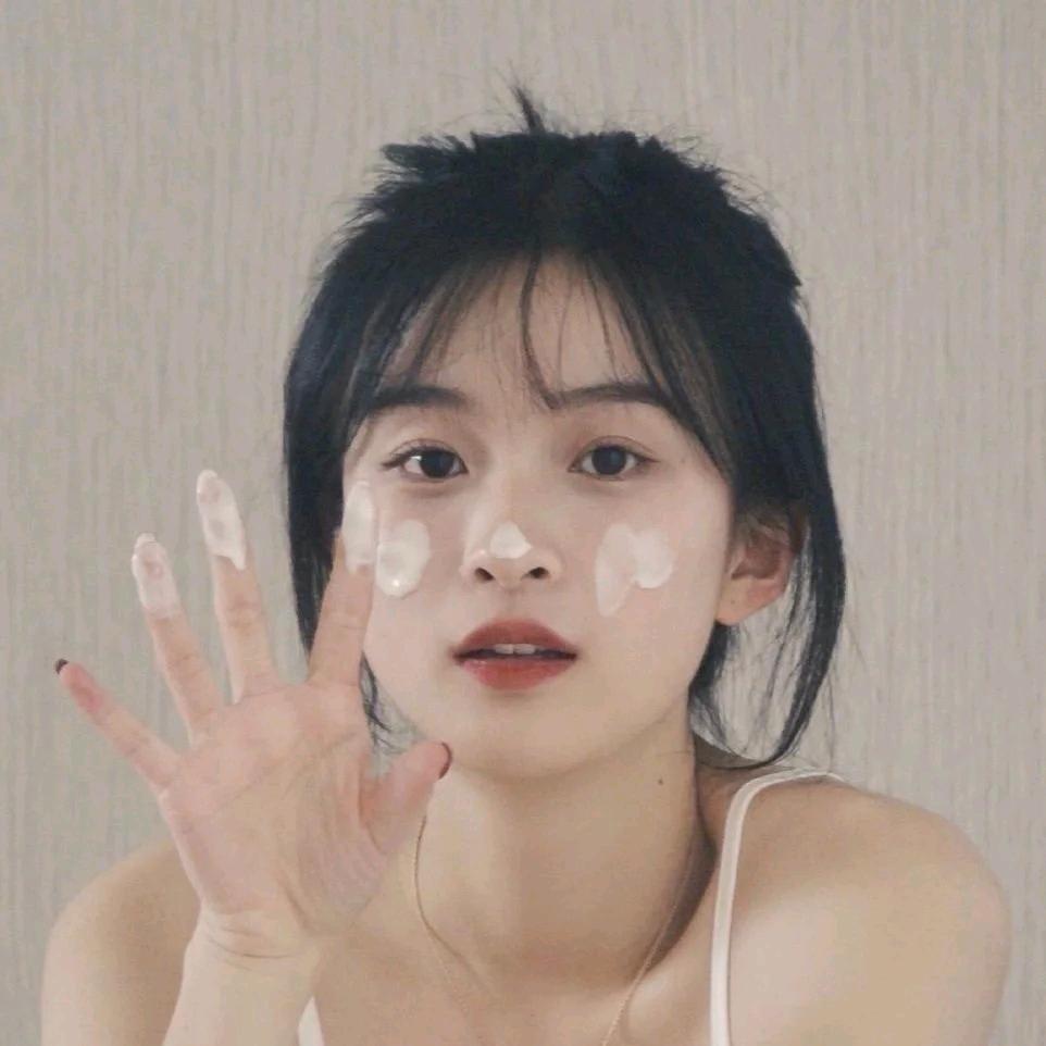 才不是小眼睛