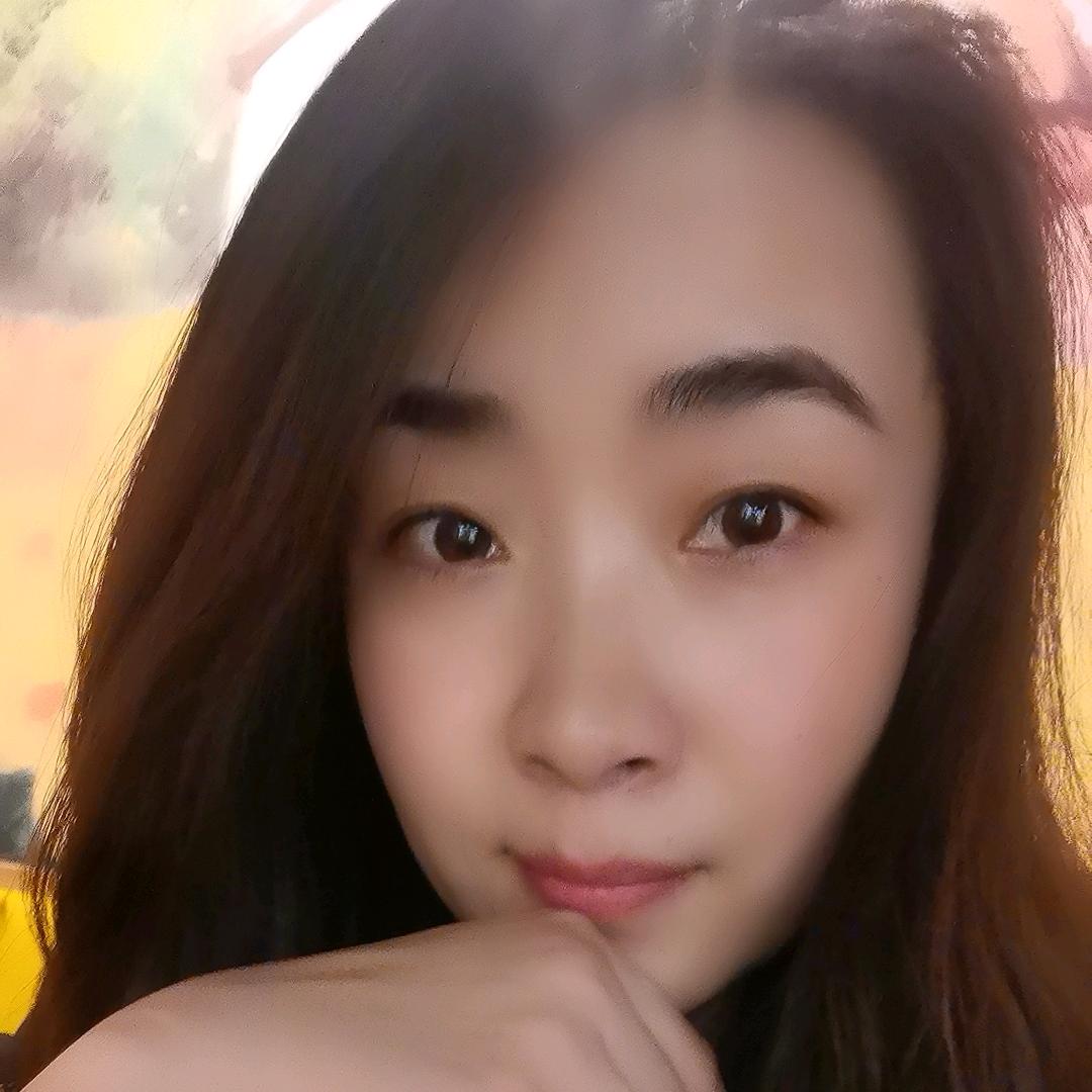 很单纯的小女人