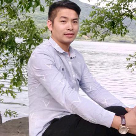 纱窗小杨哥
