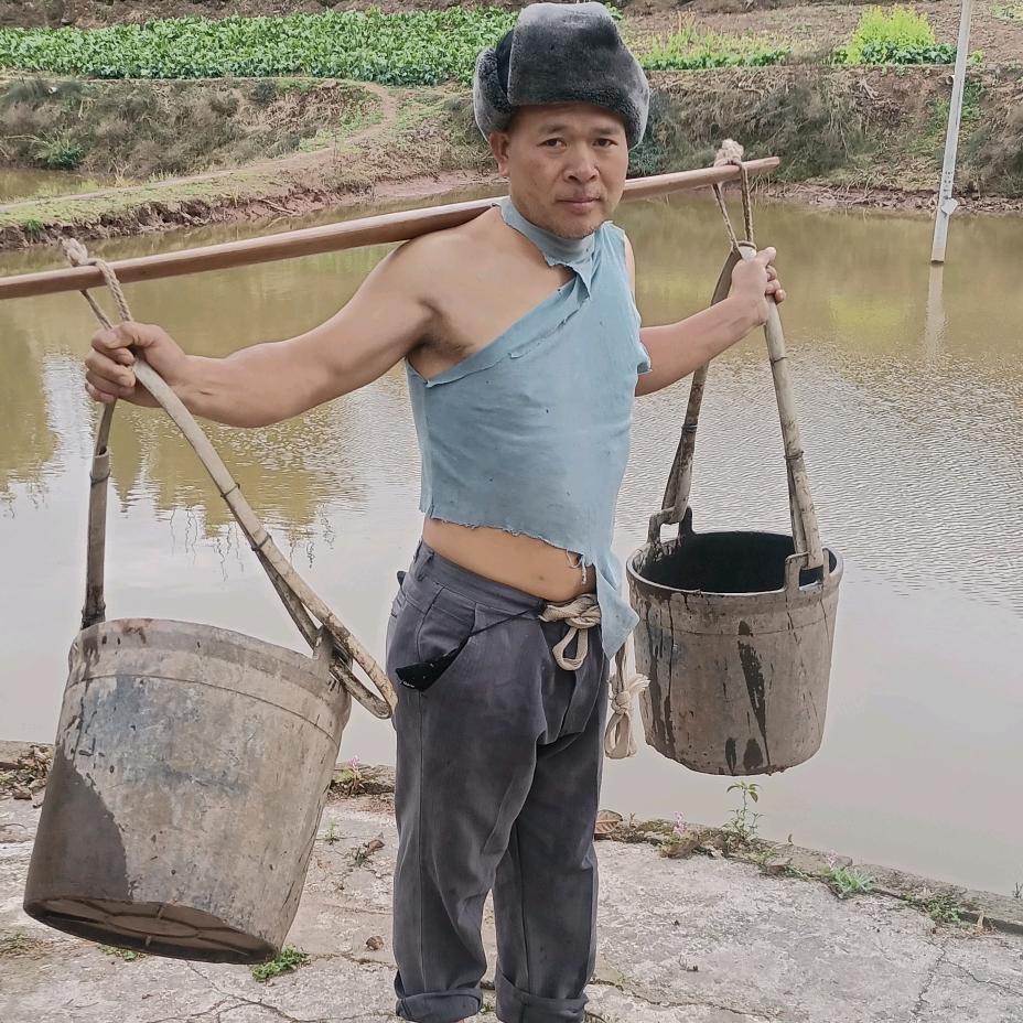 憨厚蛋蛋