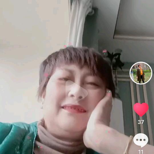 辛福的奶奶😃😃🌸🌸🌺🎀🎄