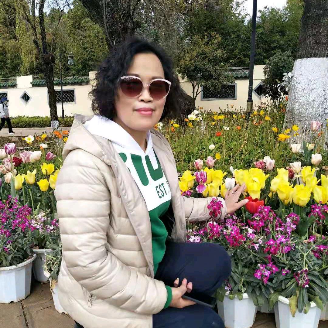 潘美娥