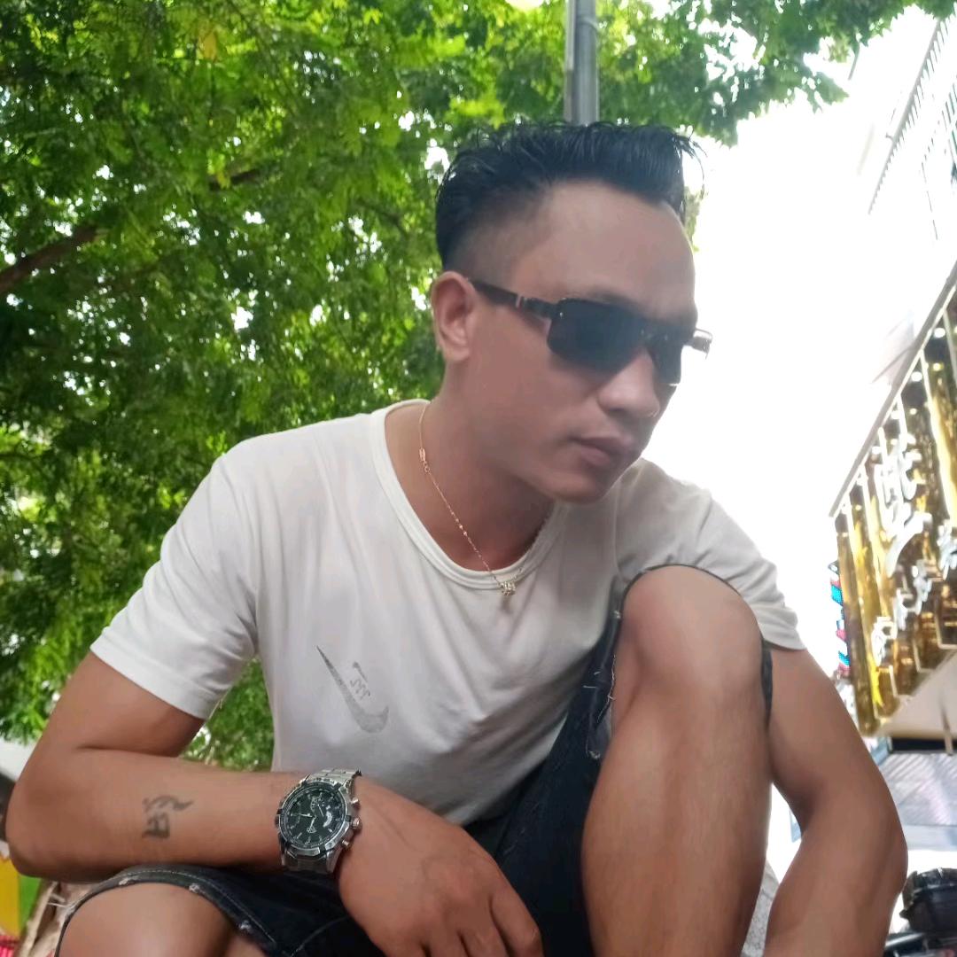 权小芳