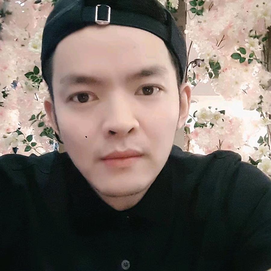 黑色曼陀罗