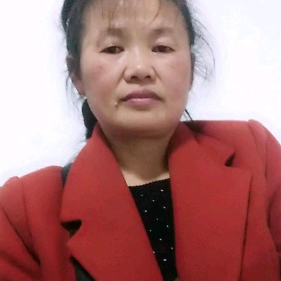 保奶奶来抖音创业。