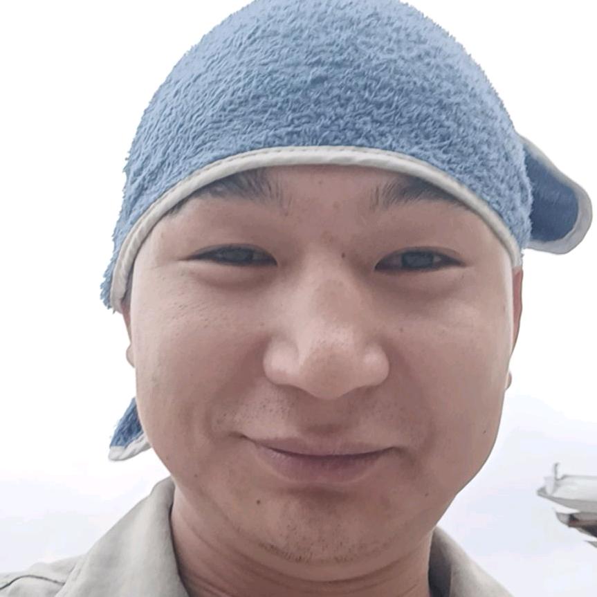 闹了好大一个邬龙