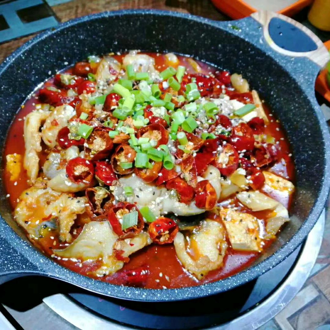 郾城区沙北苗将豆花鱼火锅店