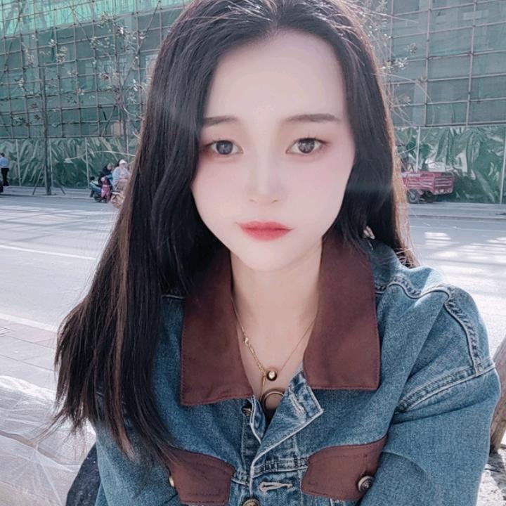 成县小爱美甲美睫