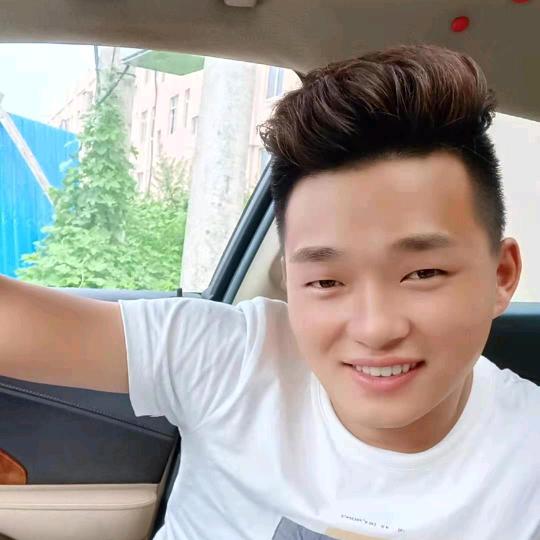 《皖》灵收破烂的小伙子