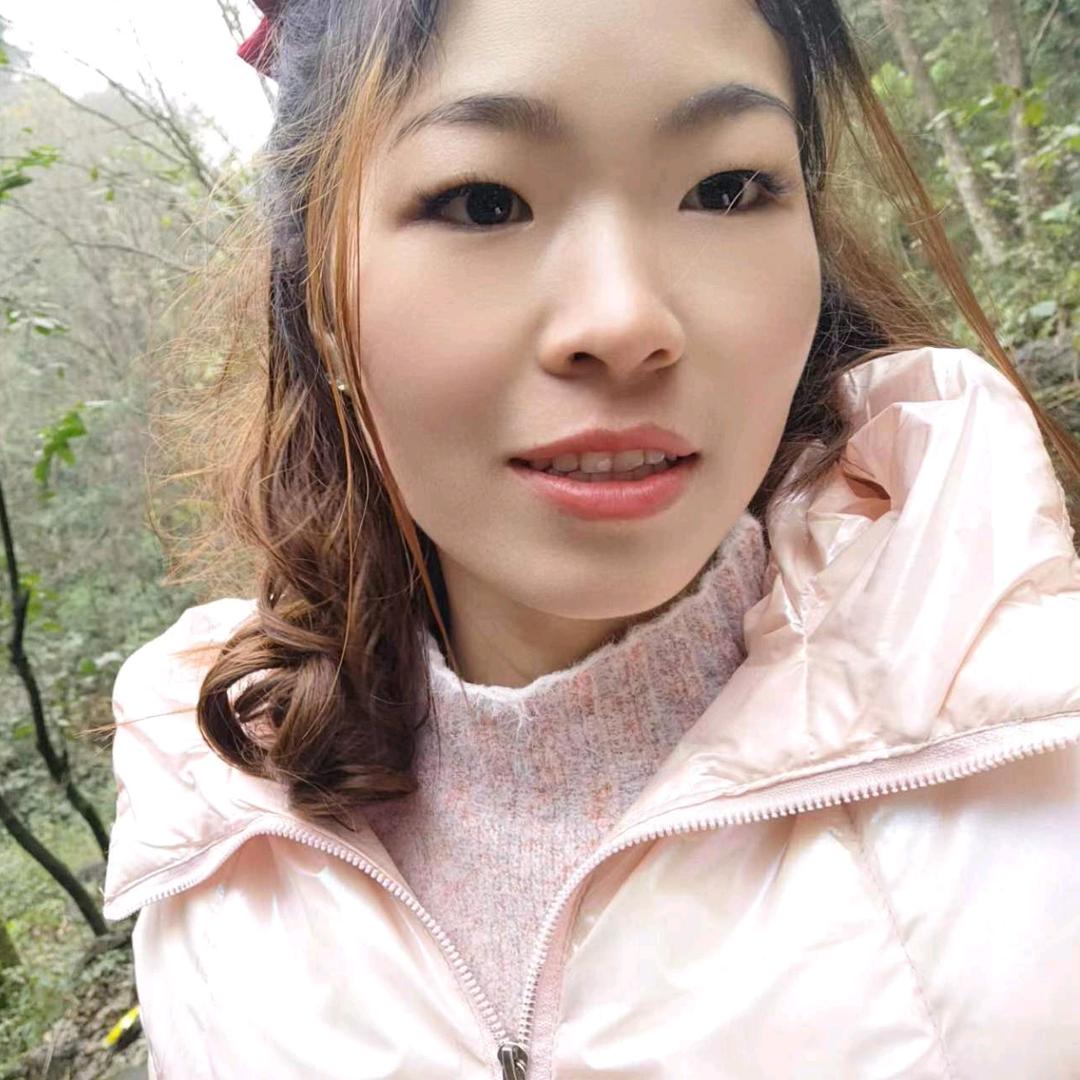 🌹❤️🌹🍀🌸🍀小洛汐