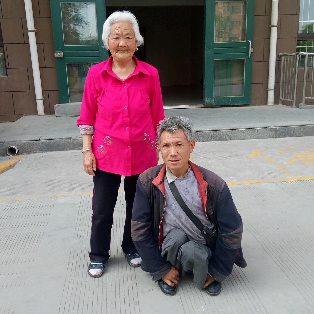 张家沟养蜂人张老三
