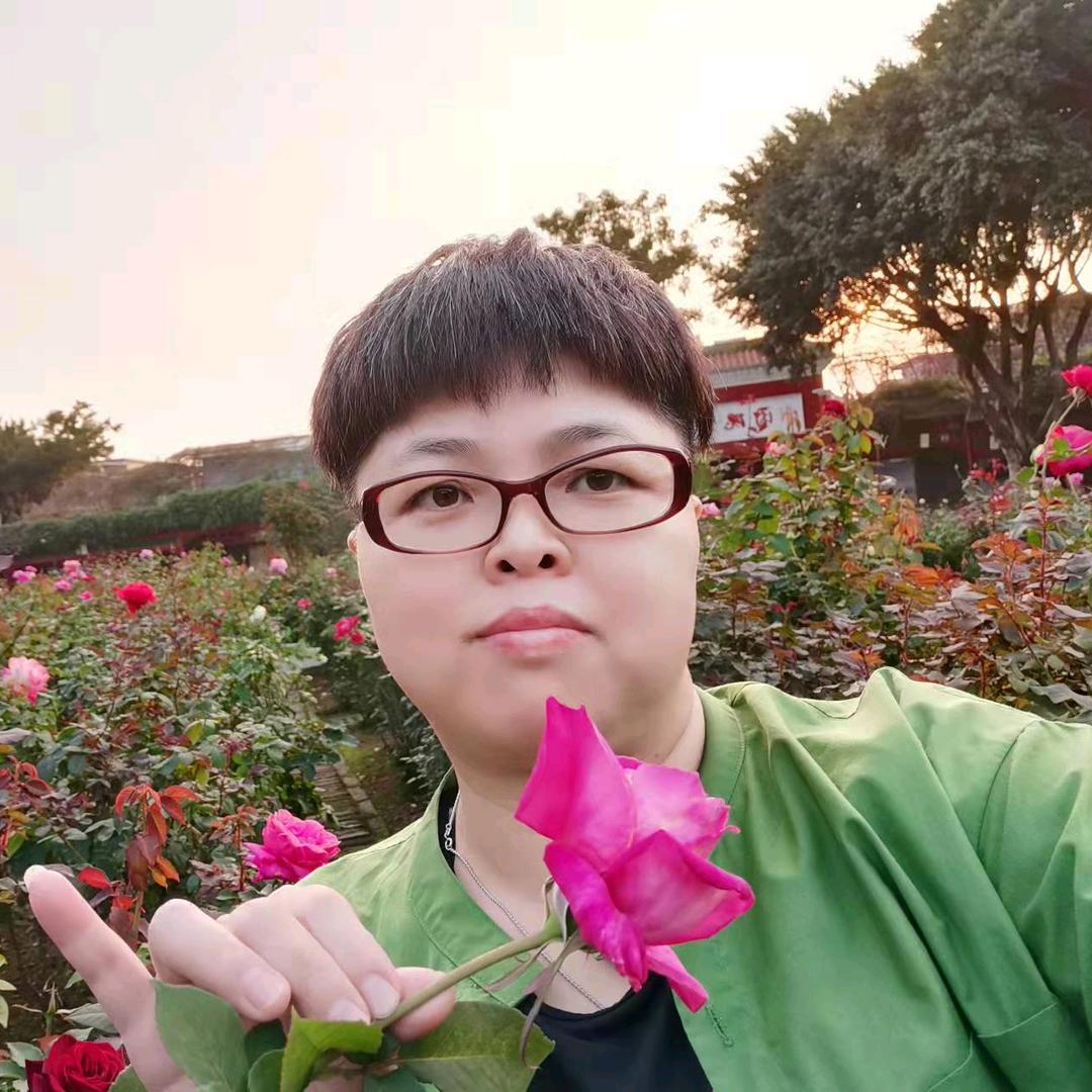 恒宇泰金属一不锈钢兰姐