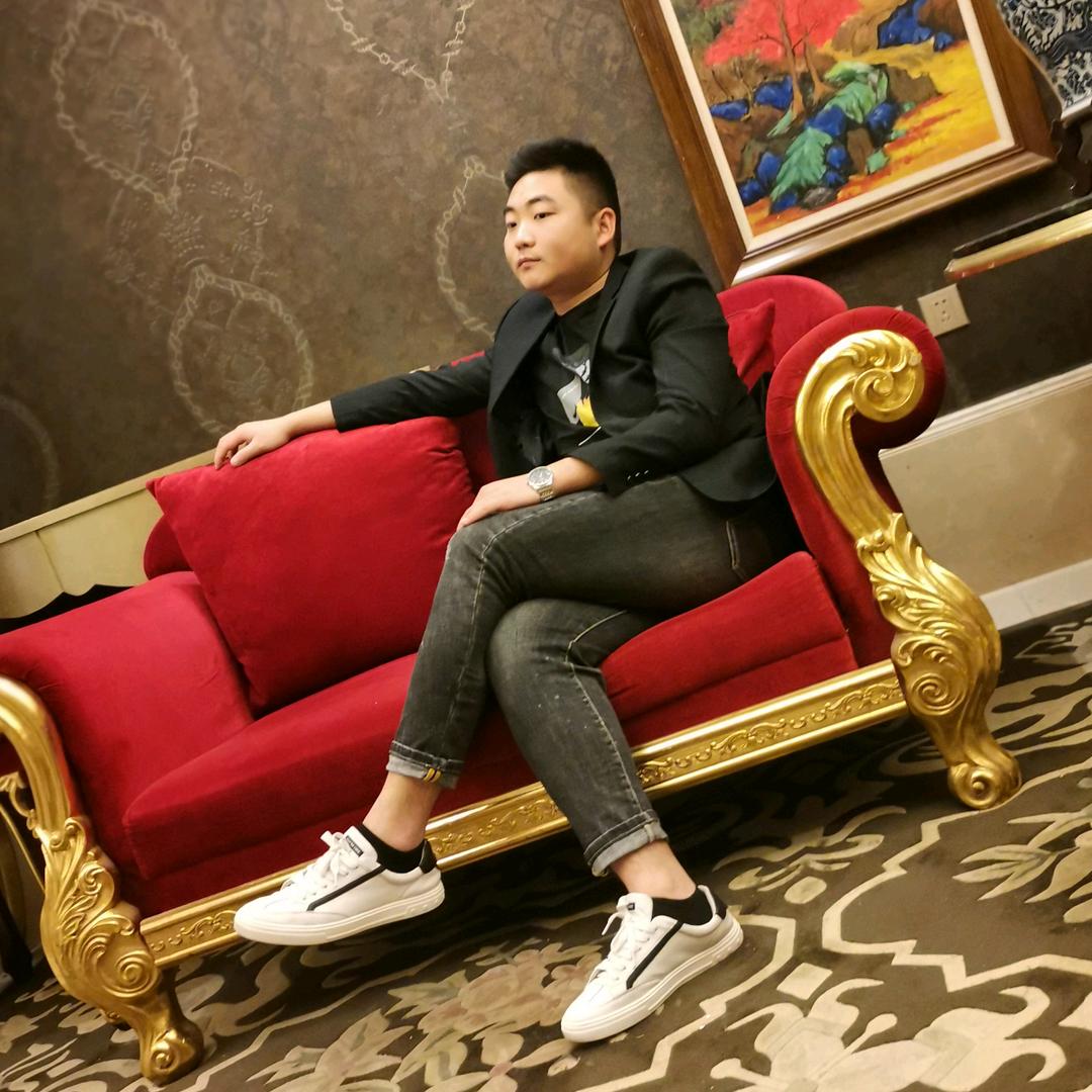 小易哥🐬