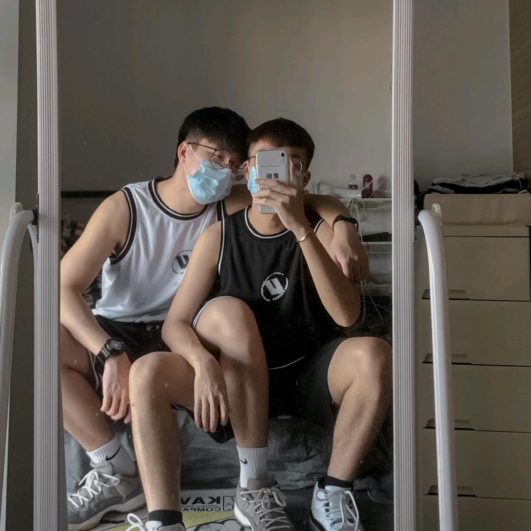 阿新阿豪