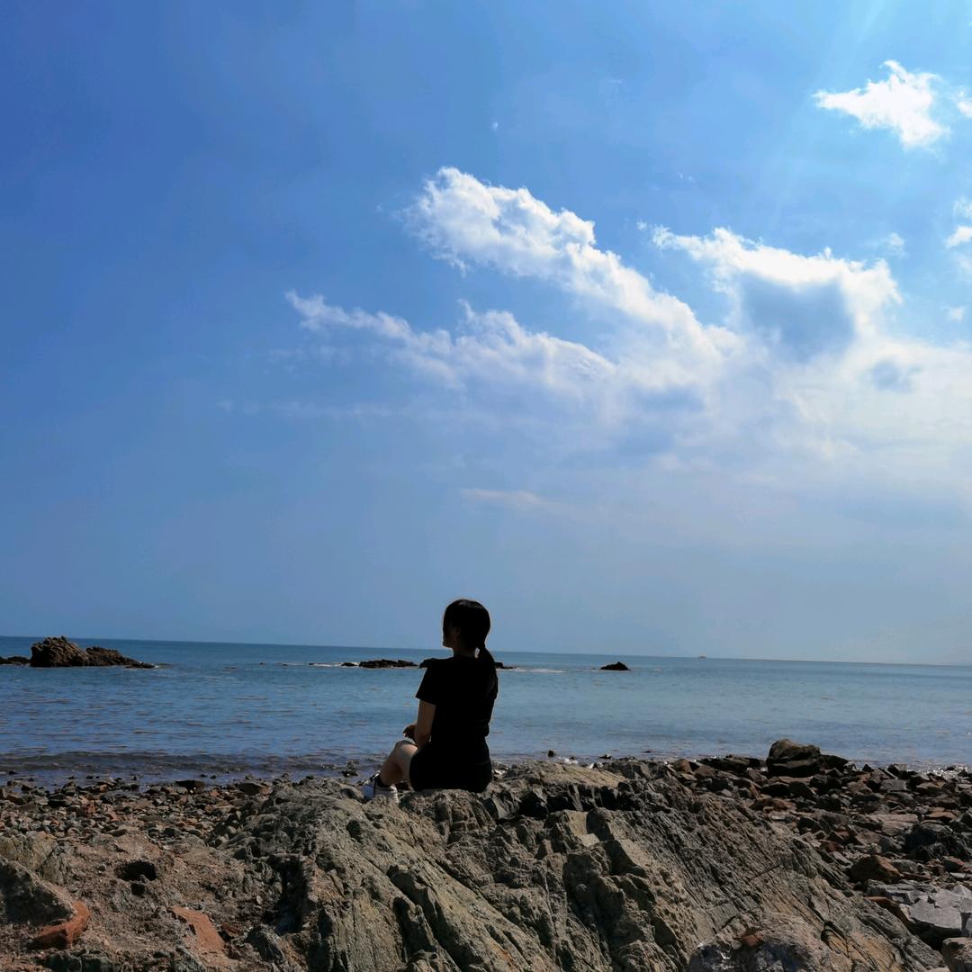 魏来可期唯品商贸行