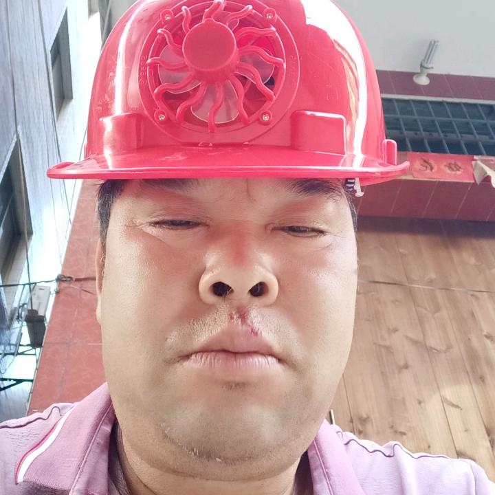 用户79560153