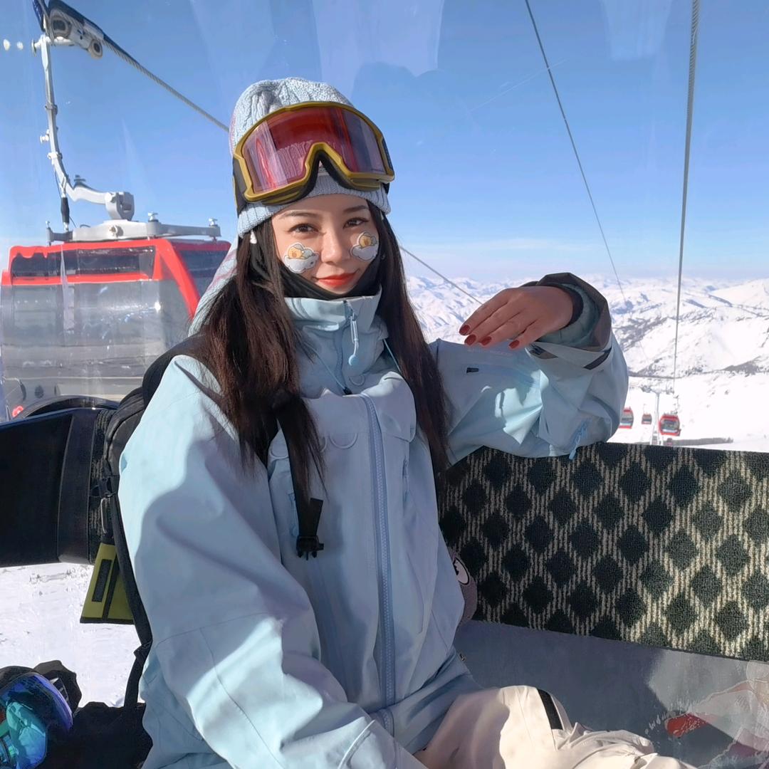 万仪舒🏂格鲁吉亚古多里口碑滑雪团（约课