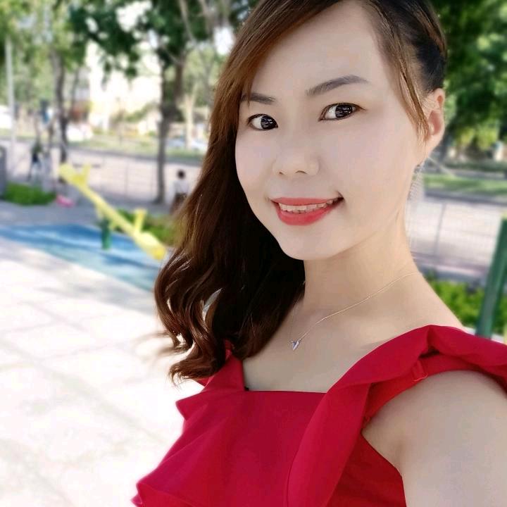 小彩(彩儿采耳)