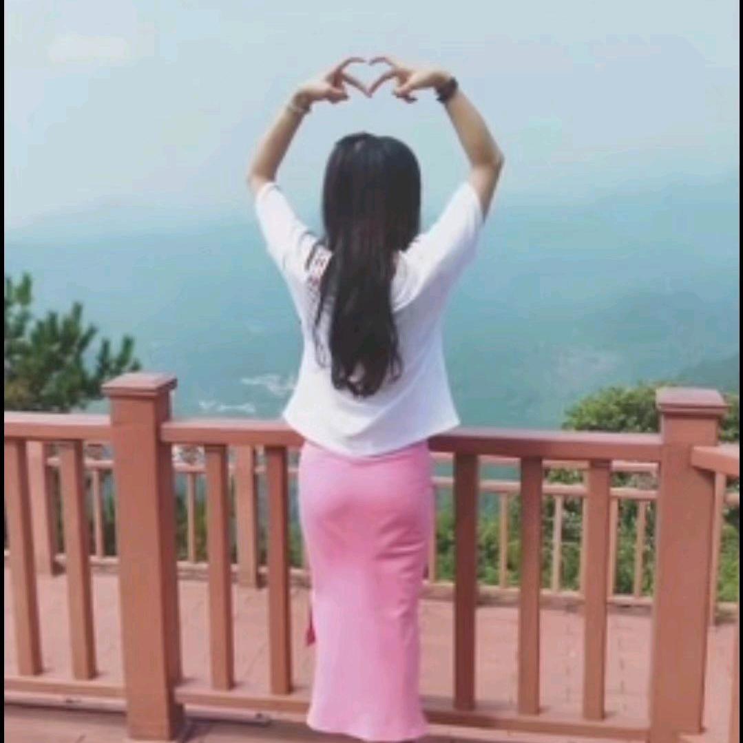 卖香水的小姐姐🫰
