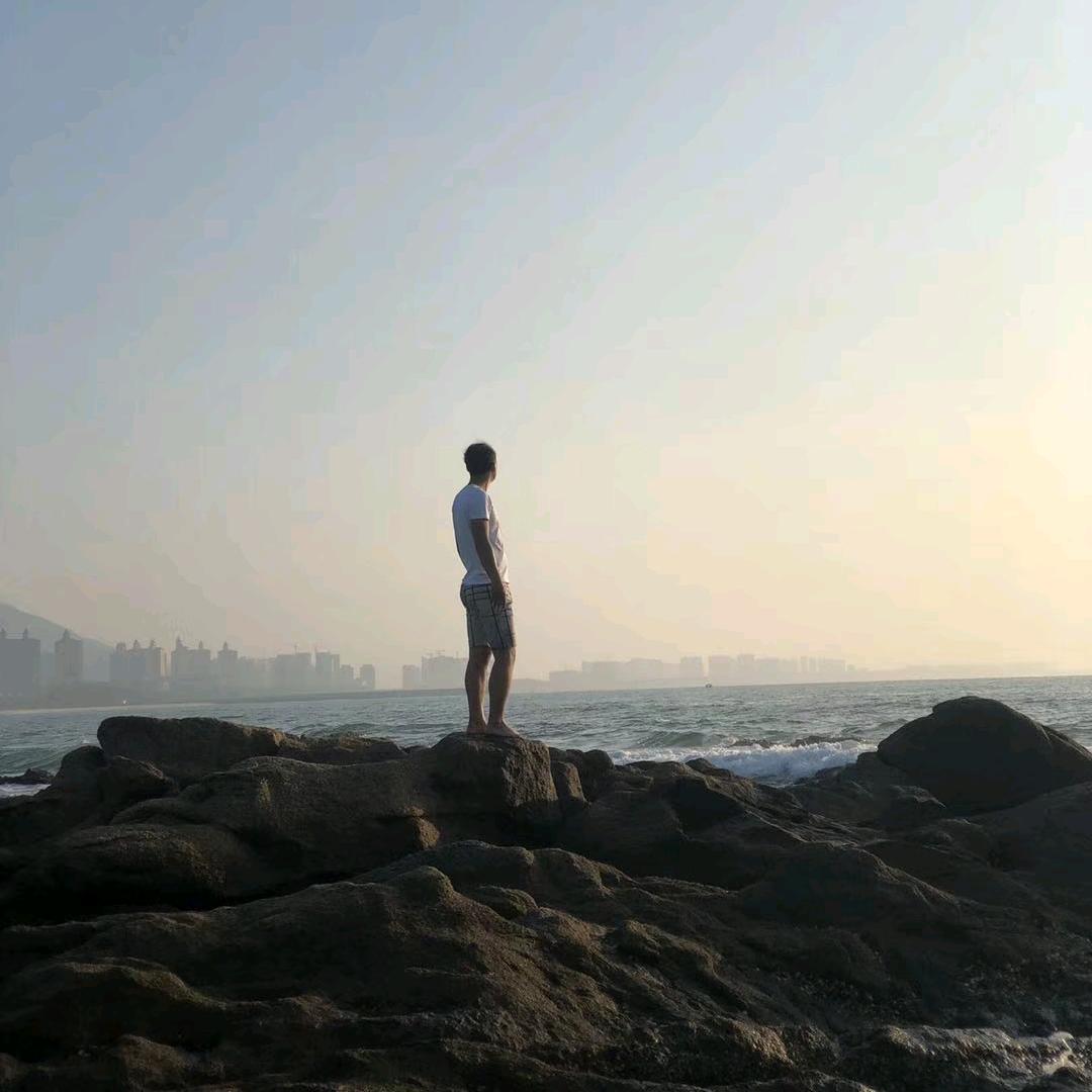 立新哥（划拉哥家族）