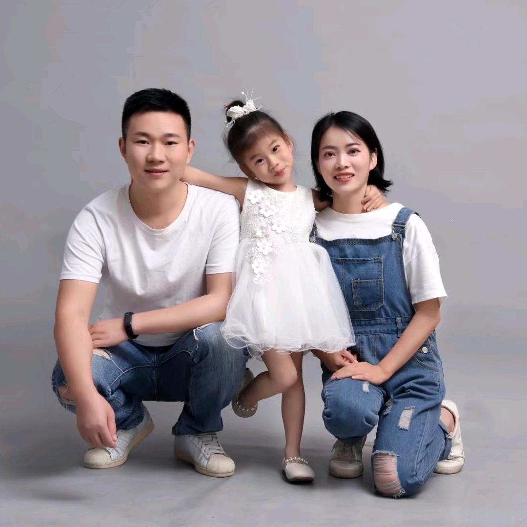 依一爸爸在深圳