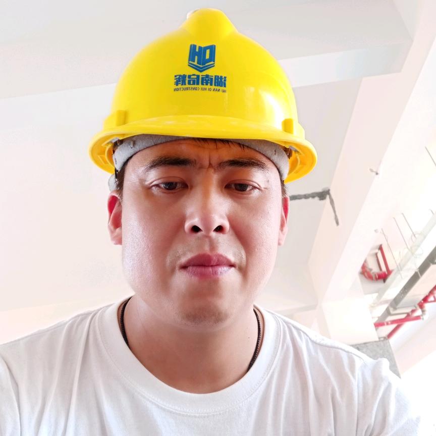 施耐恩腻子粉向红亮