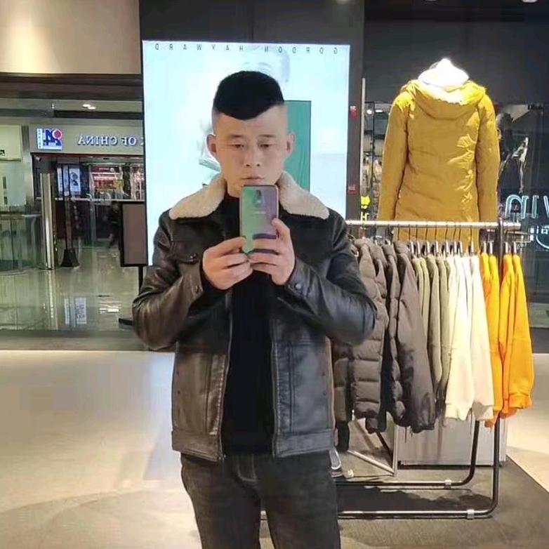 潘标