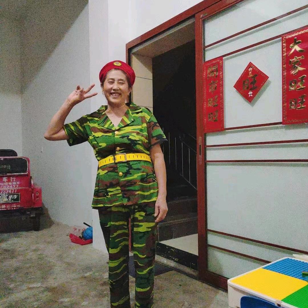 开心😄（王姐）