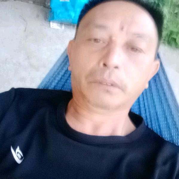 阳光明媚