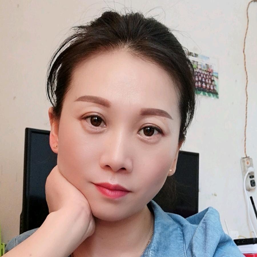 踮起脚尖，靠近阳光