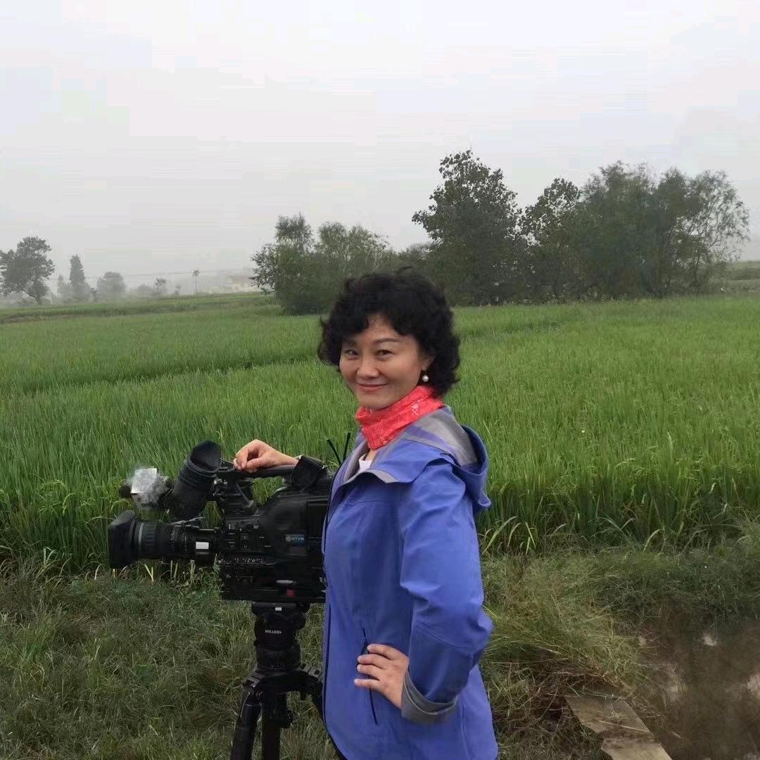 记者黄妈