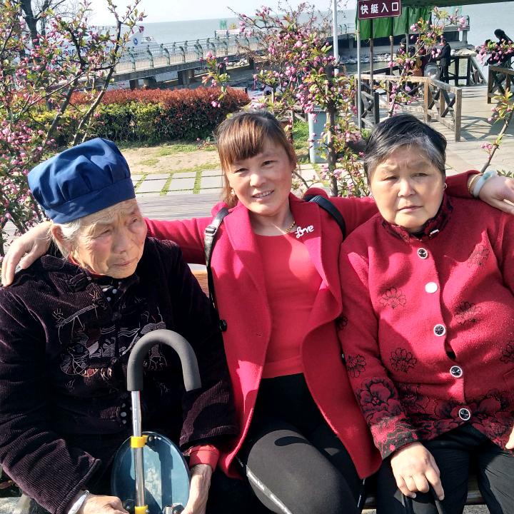 幸福的一家人