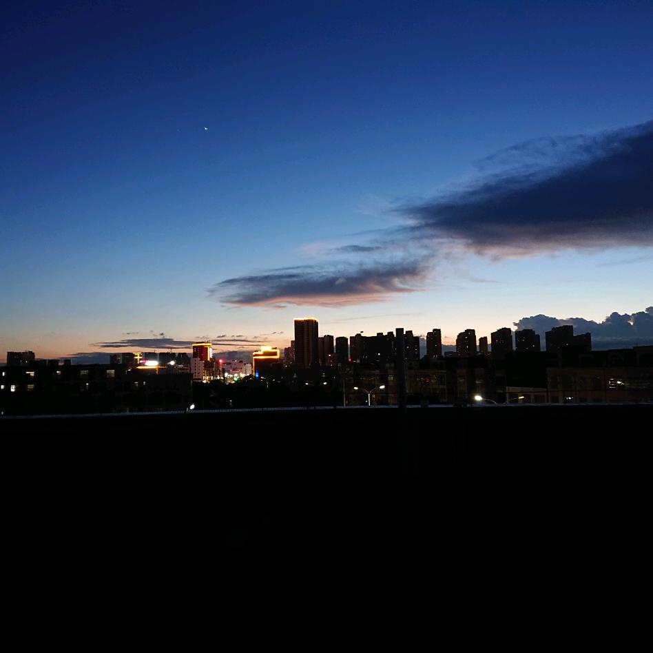 爬了六楼也还是胖