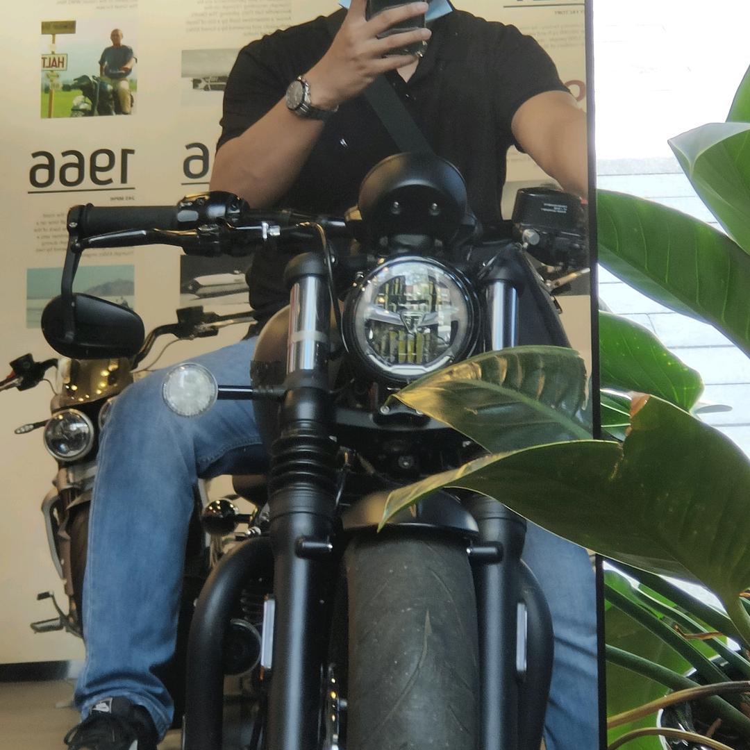 Mr 李