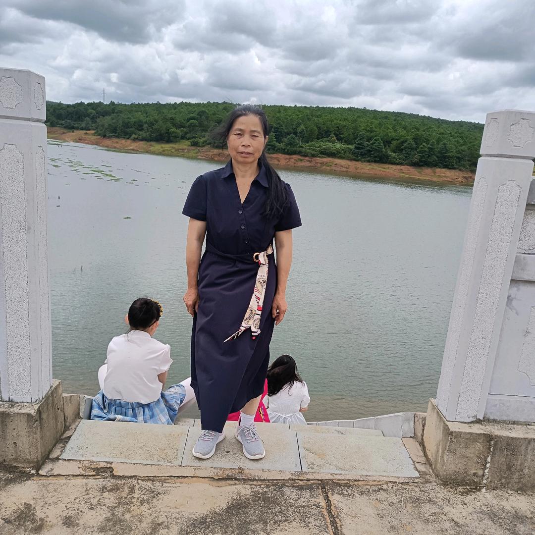 小美美