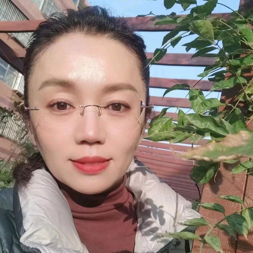 小英～（好物在橱窗）