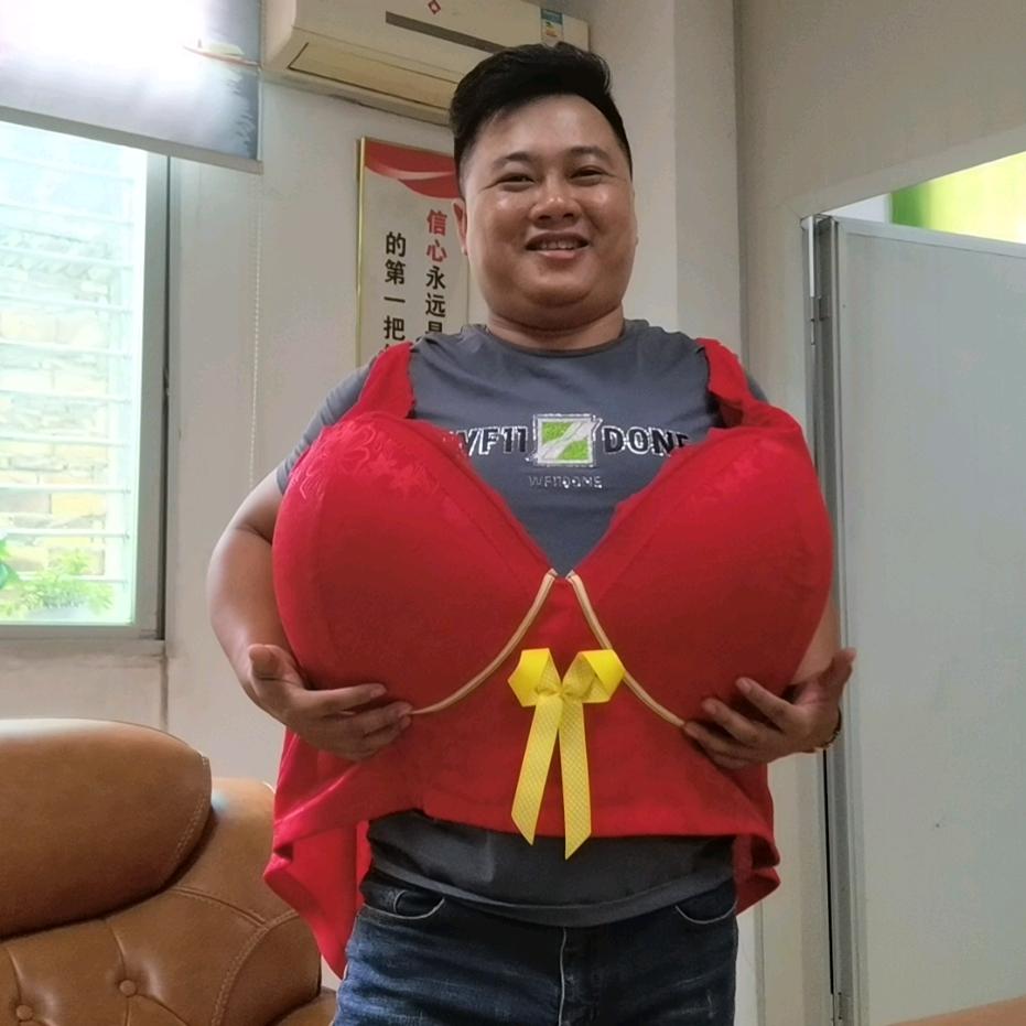 收👏库存的小辉辉