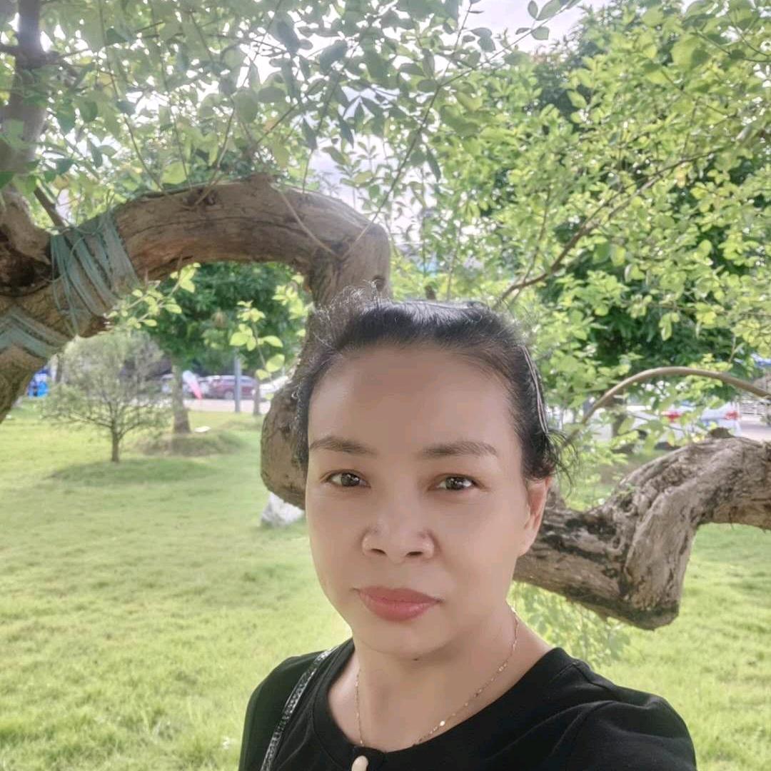 崇义县新世纪家俱城