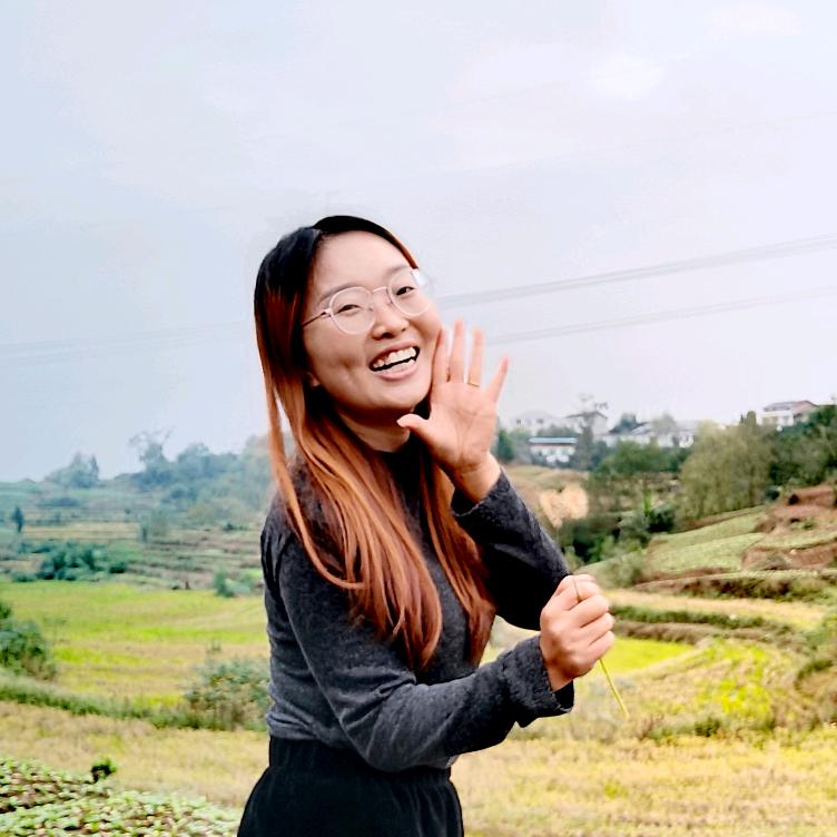 小山村女之书游莉
