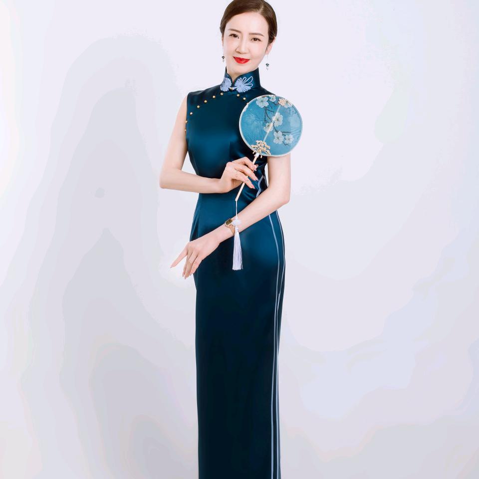 形体仪态/旗袍美学导师 李晨
