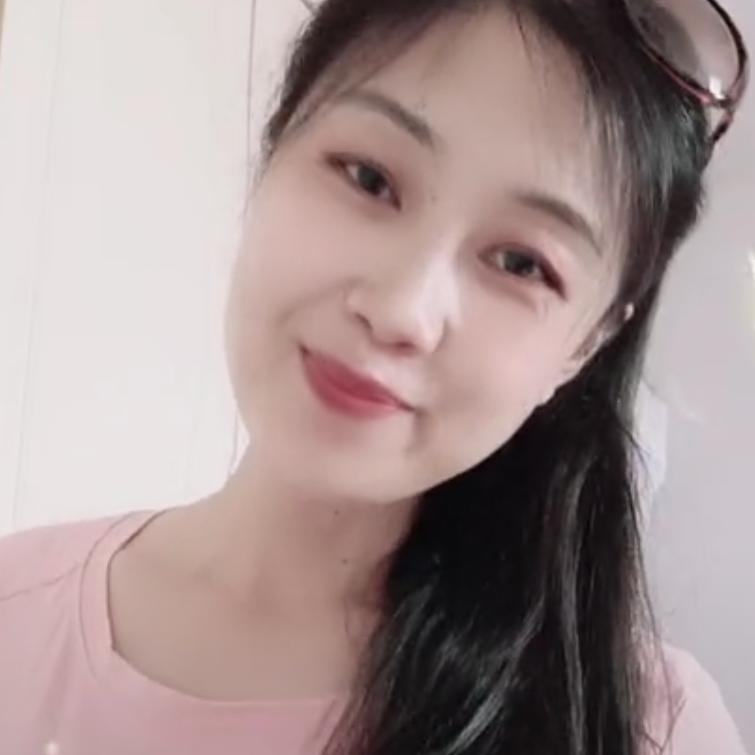 诗诗姐（穿搭在橱窗)