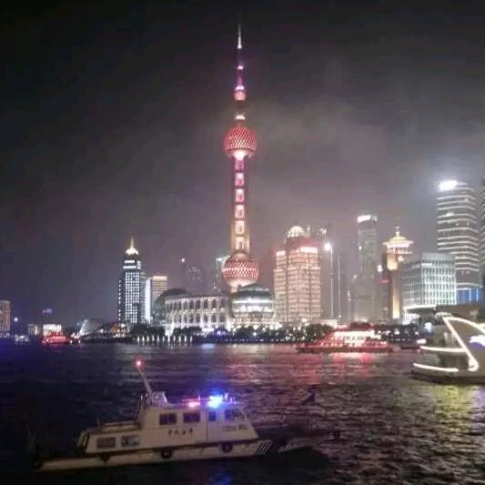 奋斗的小青年