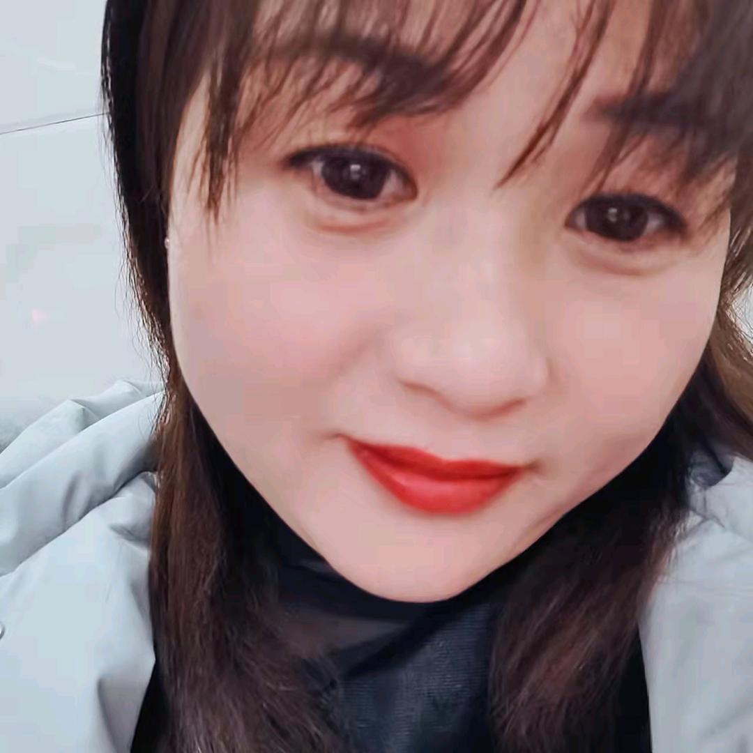 ღ᭄柒🍒月᭄💞
